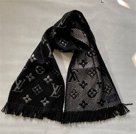 sciarpa bianca louis vuitton|louis vuitton scarf sale.